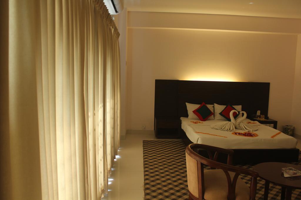 Nirvana Inn Sylhet Exteriör bild